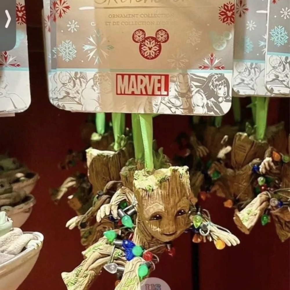 Marvel Festive Groot Ornament with Lights